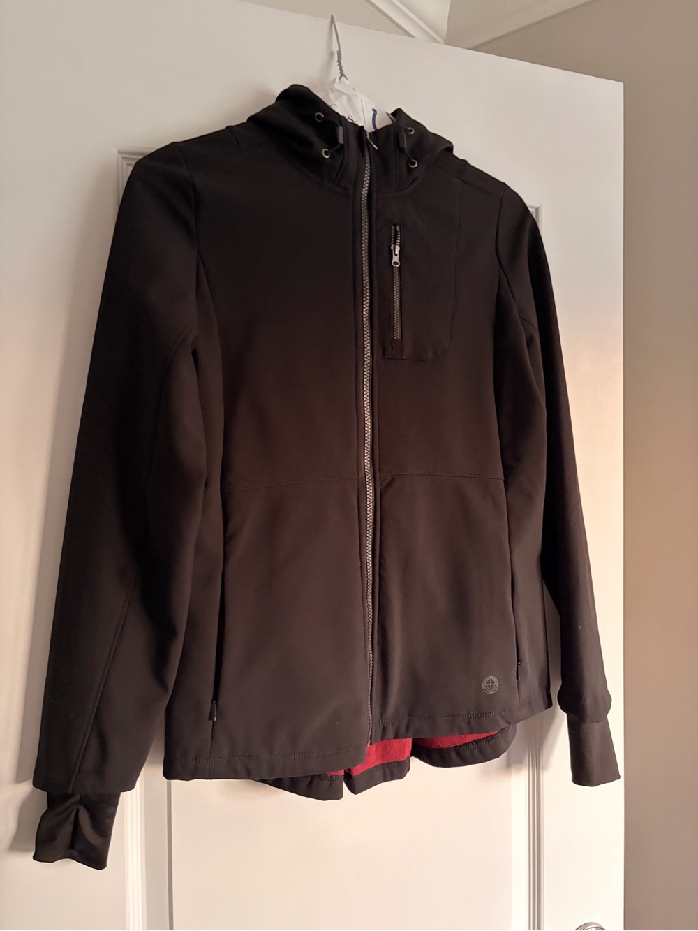 Mondetta Outdoor Project Women’s Black Softshell Hooded Jacket Red Fleece S